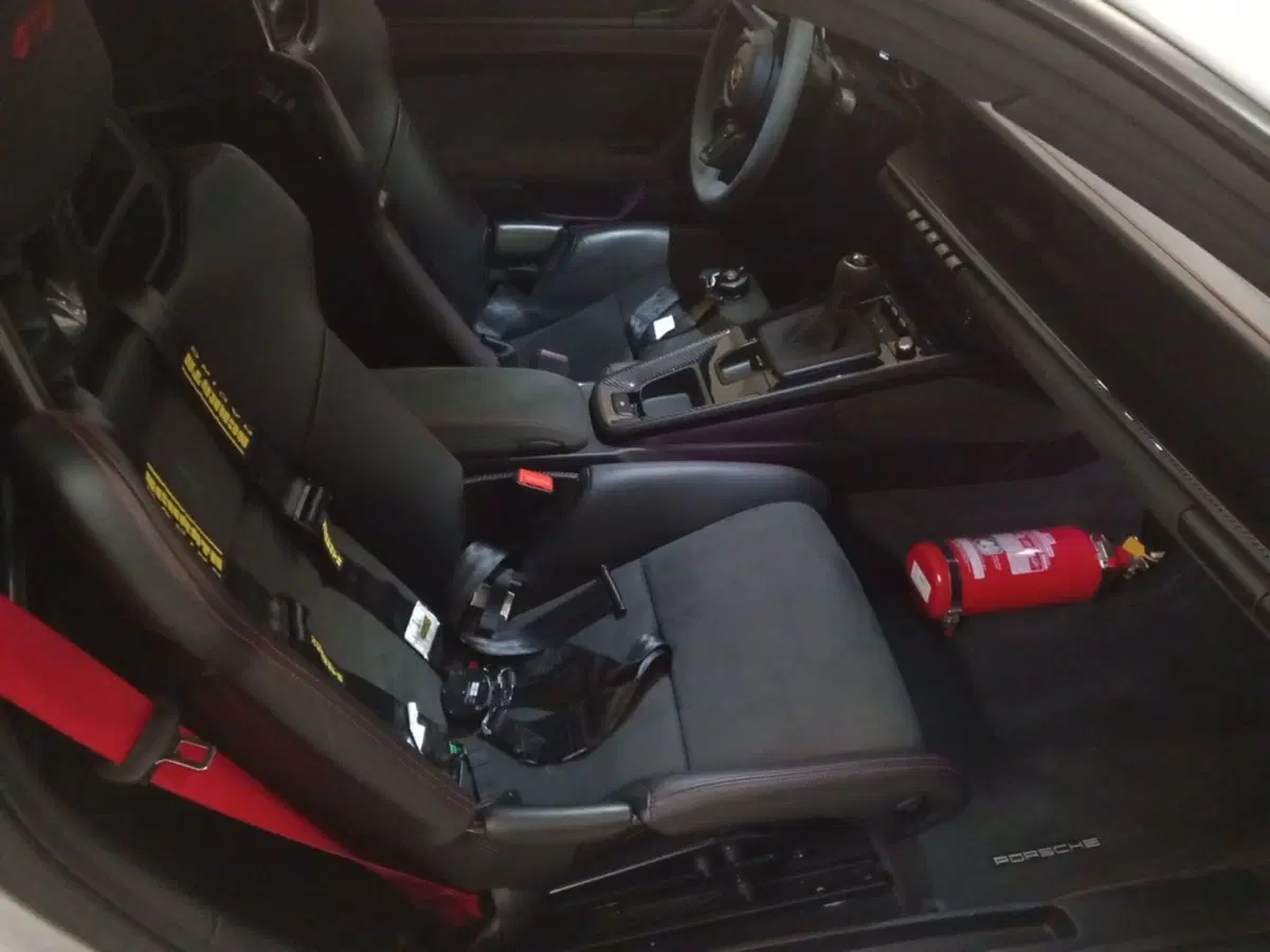 Porsche 911 Coupé usata a Ancona (17)
