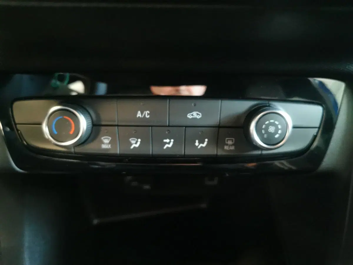 Opel Corsa nuova a Taranto (18)