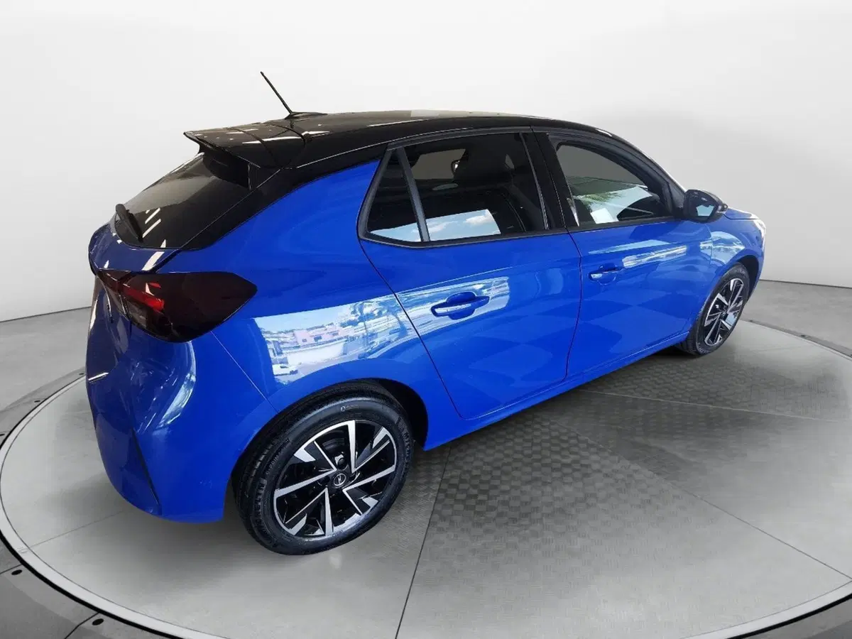 Opel Corsa nuova a Taranto (5)
