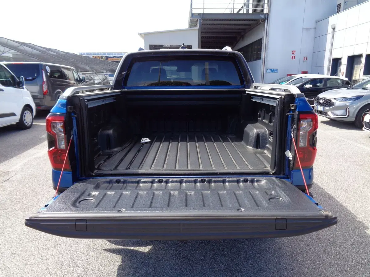 Ford Ranger Pick-up nuova a Treviso (11)
