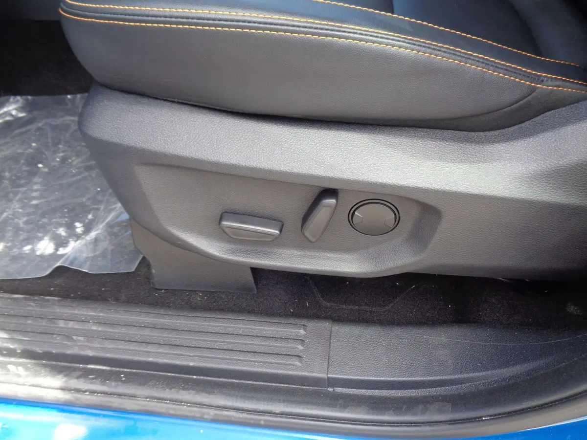 Ford Ranger Pick-up nuova a Treviso (15)