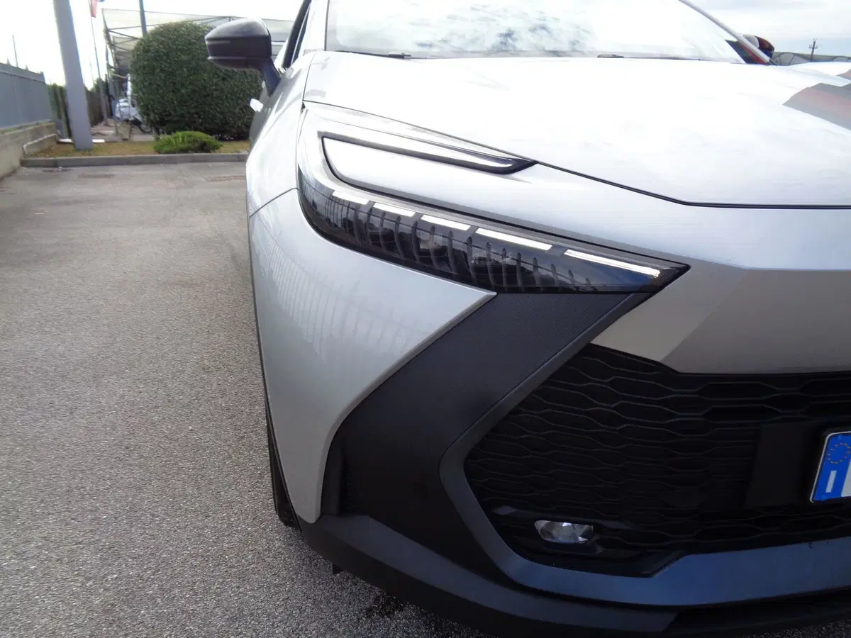 Toyota Toyota C-HR usata a Treviso (5)