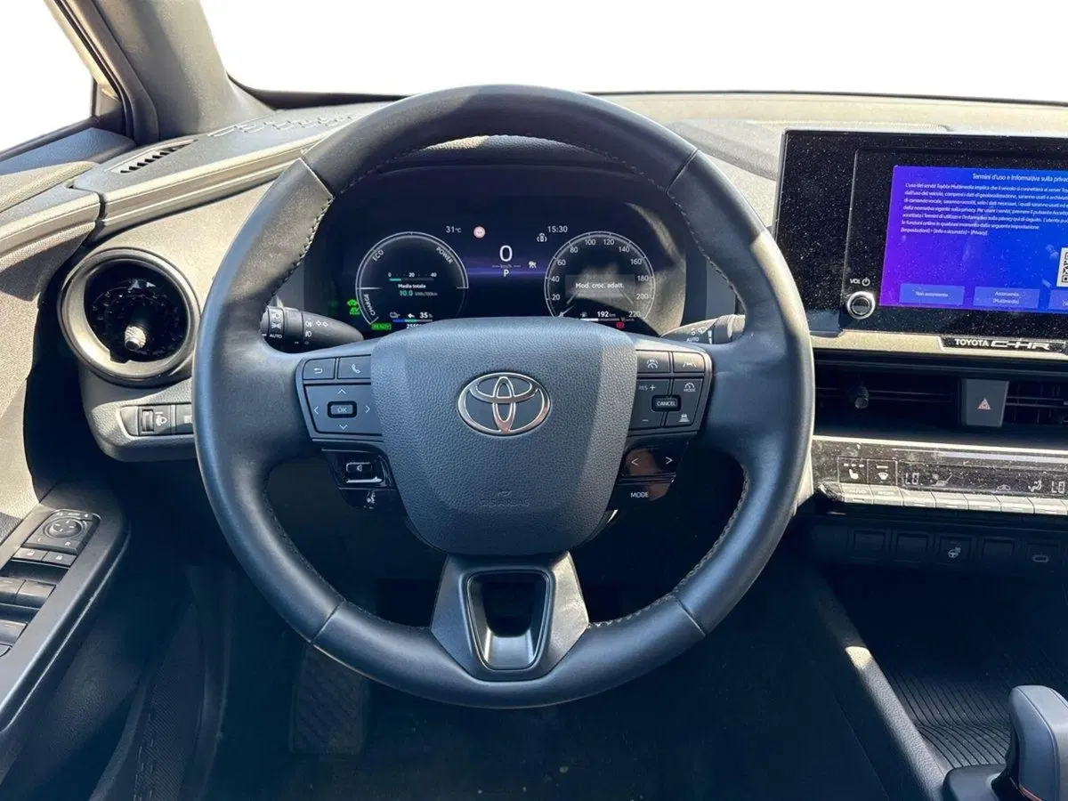 Toyota Toyota C-HR usata a Palermo (8)