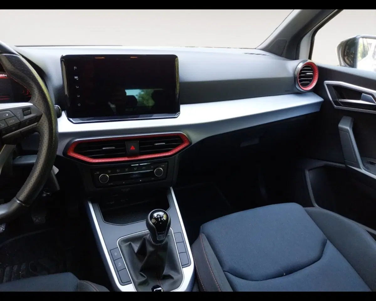 SEAT Arona usata a Forlì-Cesena (11)
