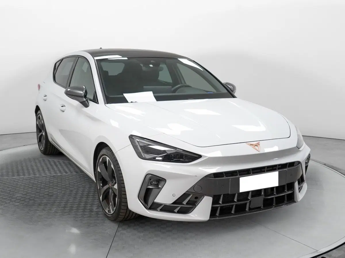 Cupra Leon usata a Varese (3)