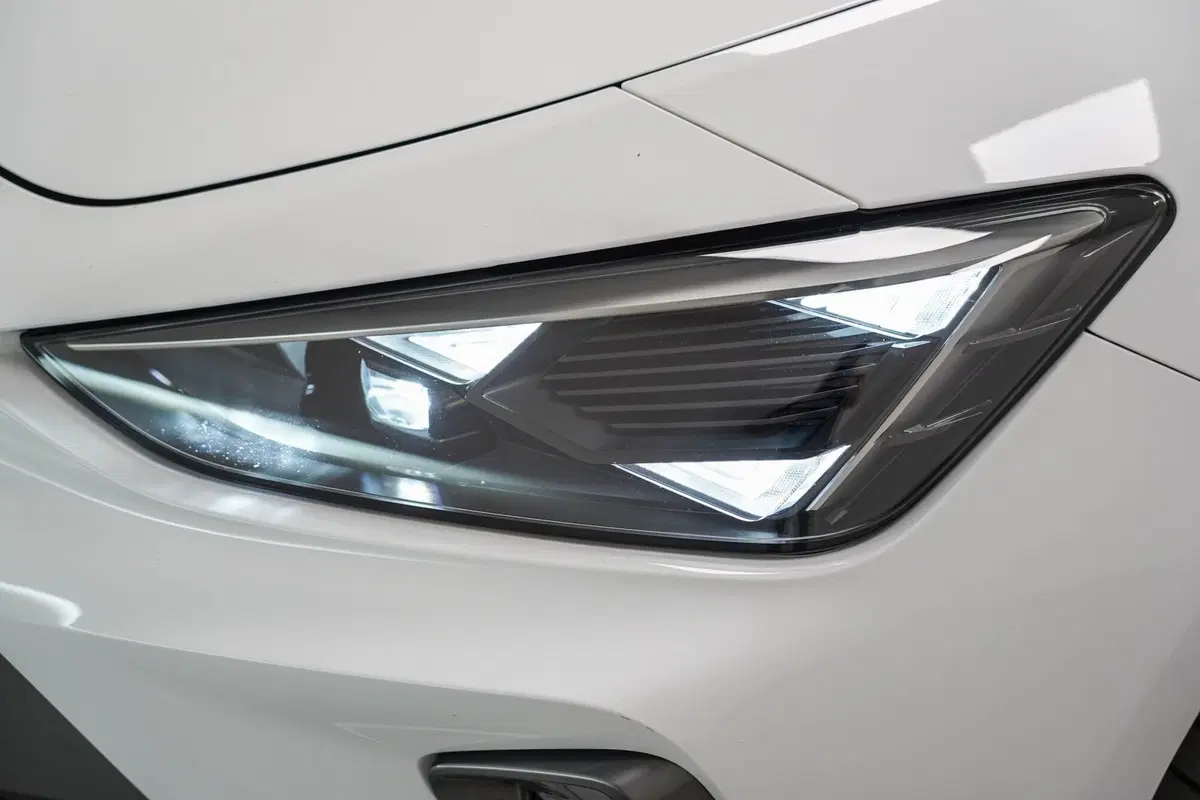 Cupra Leon usata a Varese (8)