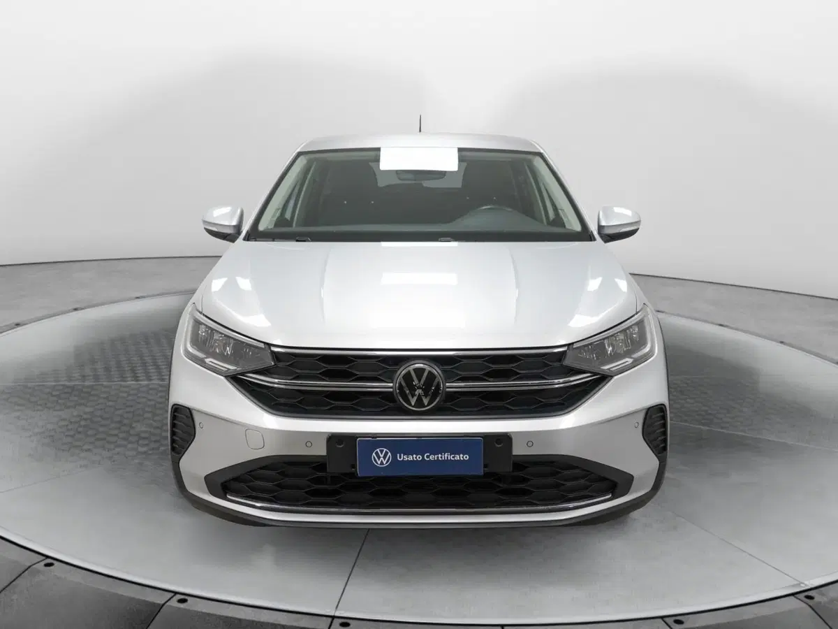 Volkswagen Taigo usata a Varese (2)