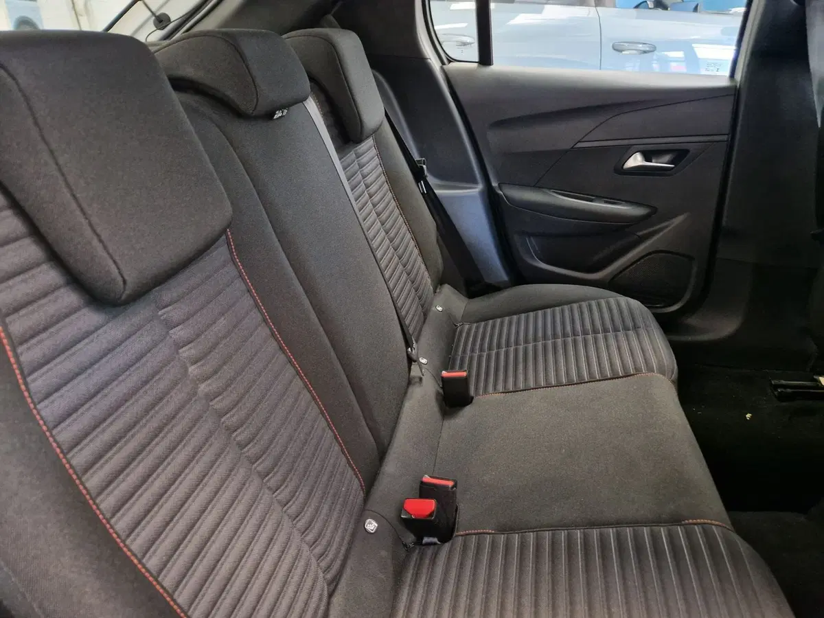 Peugeot 208 usata a Varese (6)
