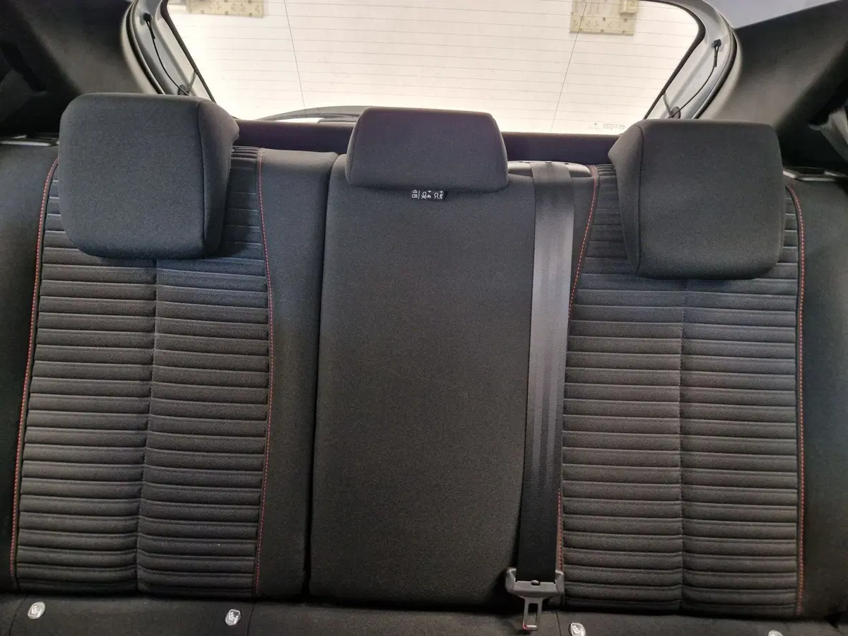 Peugeot 208 usata a Varese (7)
