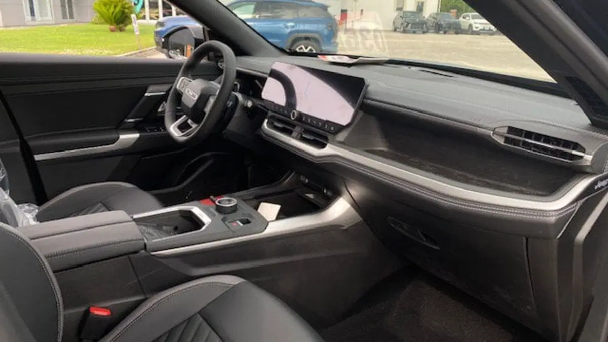 Jeep Compass nuova a Benevento (16)