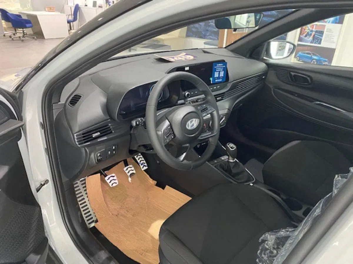Hyundai Bayon nuova a Benevento (15)