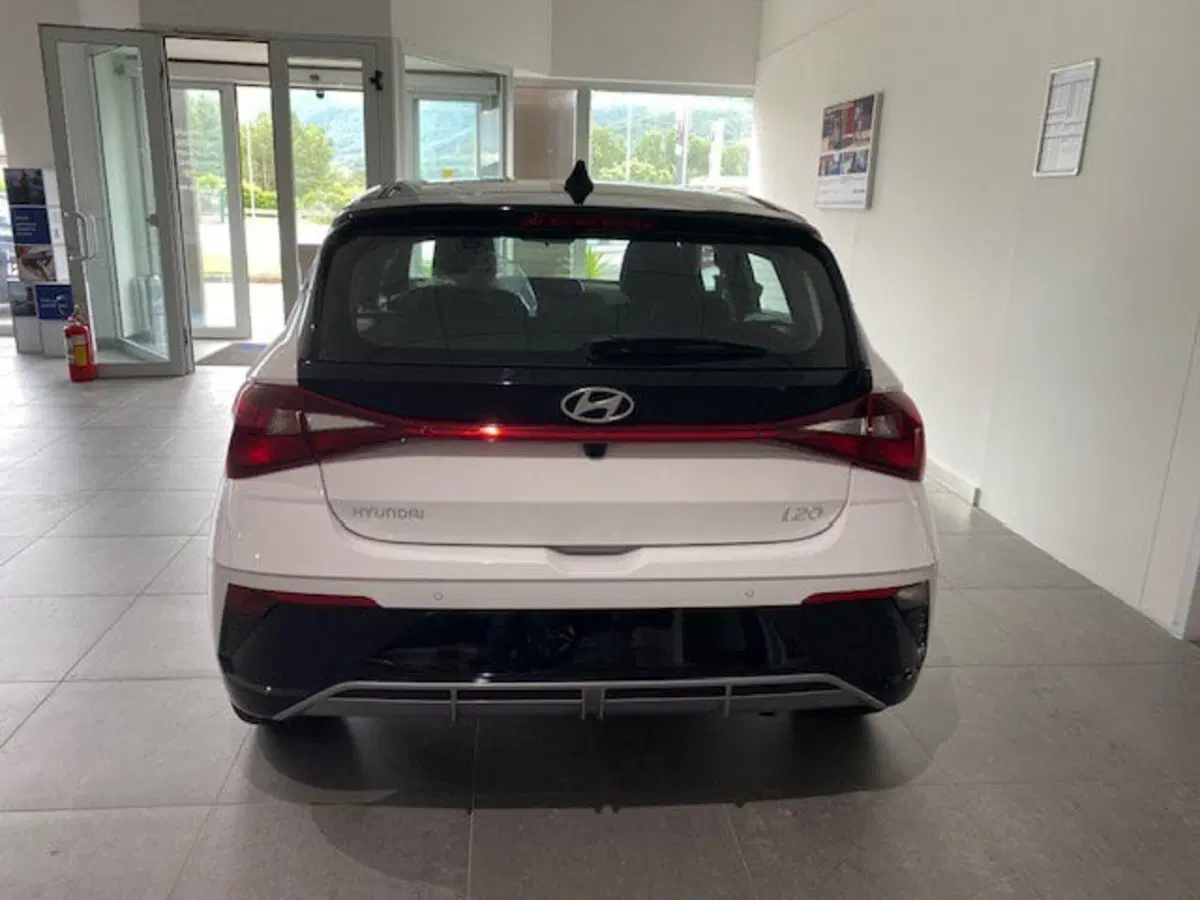 Hyundai i20 nuova a Benevento (11)