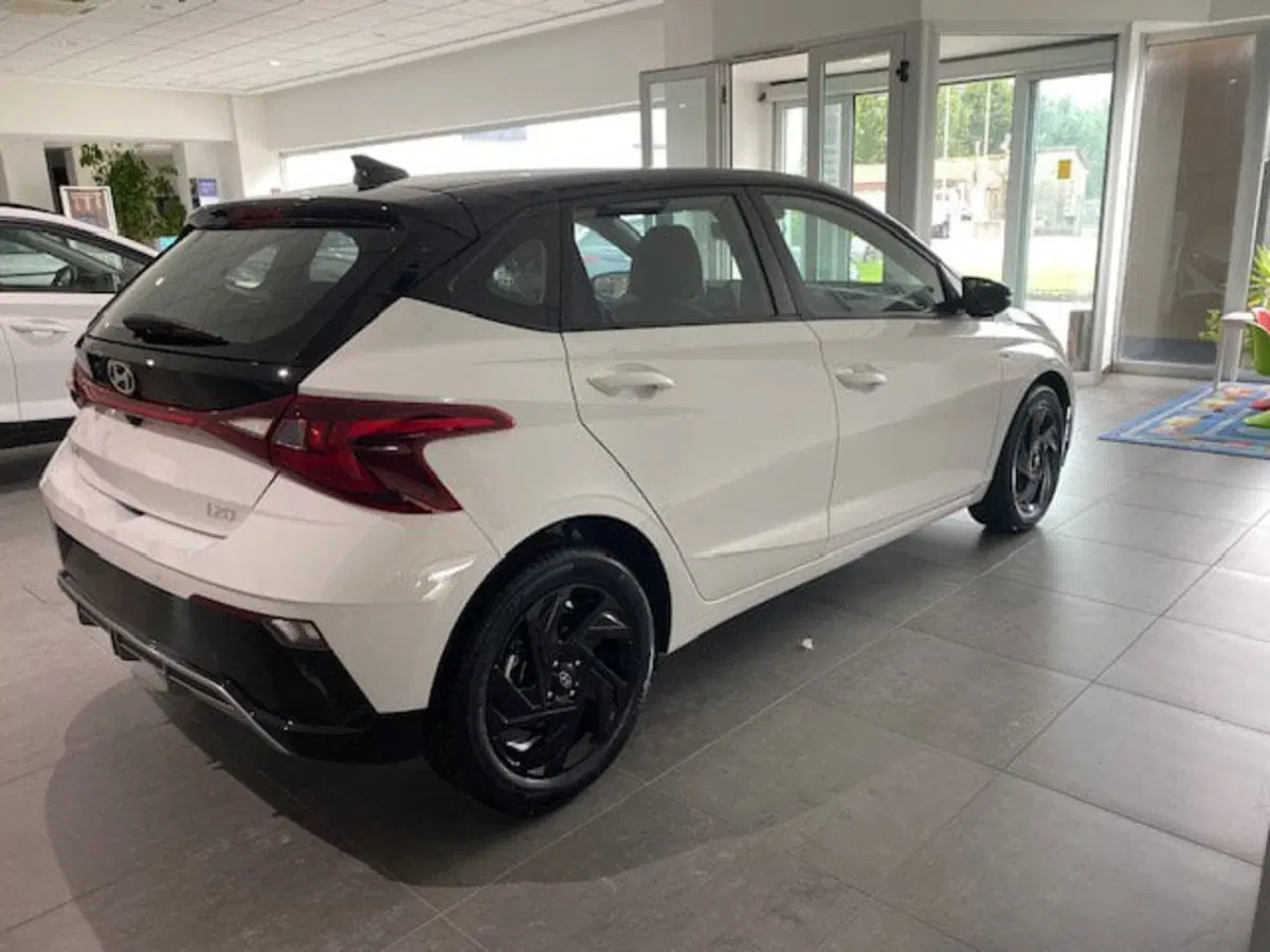 Hyundai i20 nuova a Benevento (14)