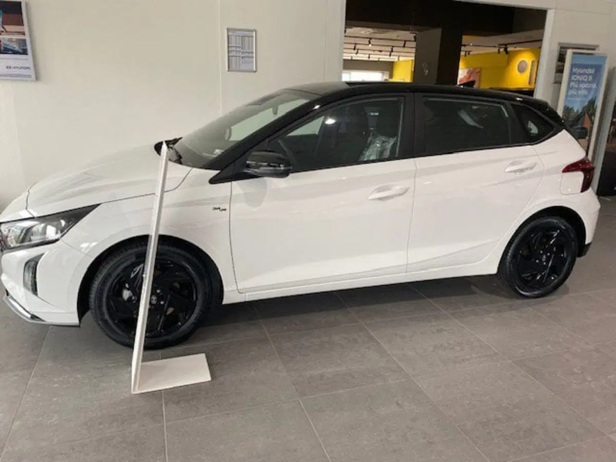 Hyundai i20 nuova a Benevento (2)