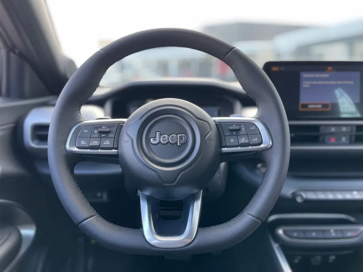 Jeep Avenger nuova a Ancona (11)