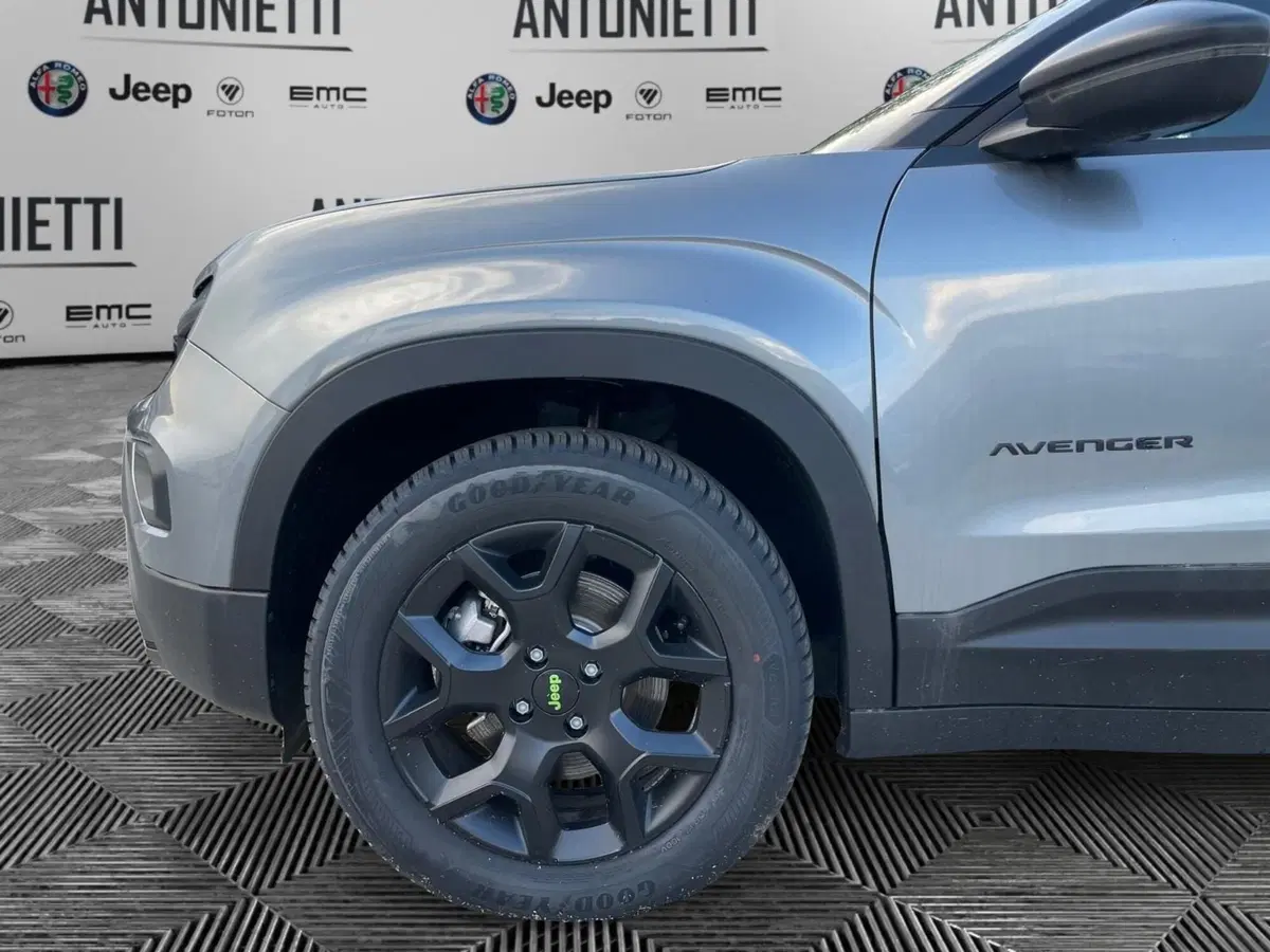 Jeep Avenger nuova a Ancona (18)