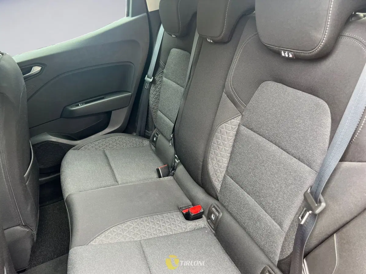 Renault Clio usata a Milano (12)