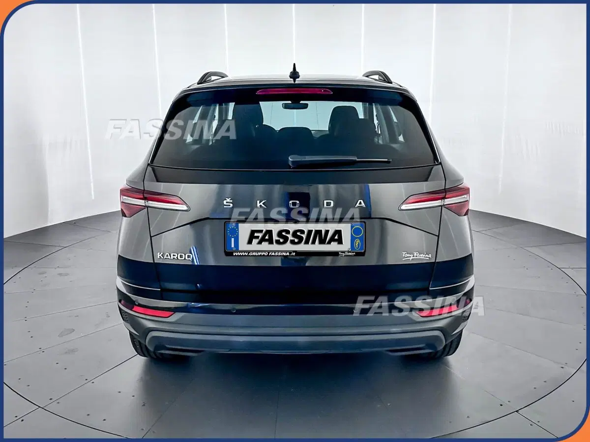 Skoda Karoq usata a Milano (5)