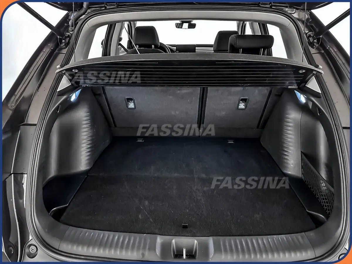 Honda ZR-V usata a Milano (12)