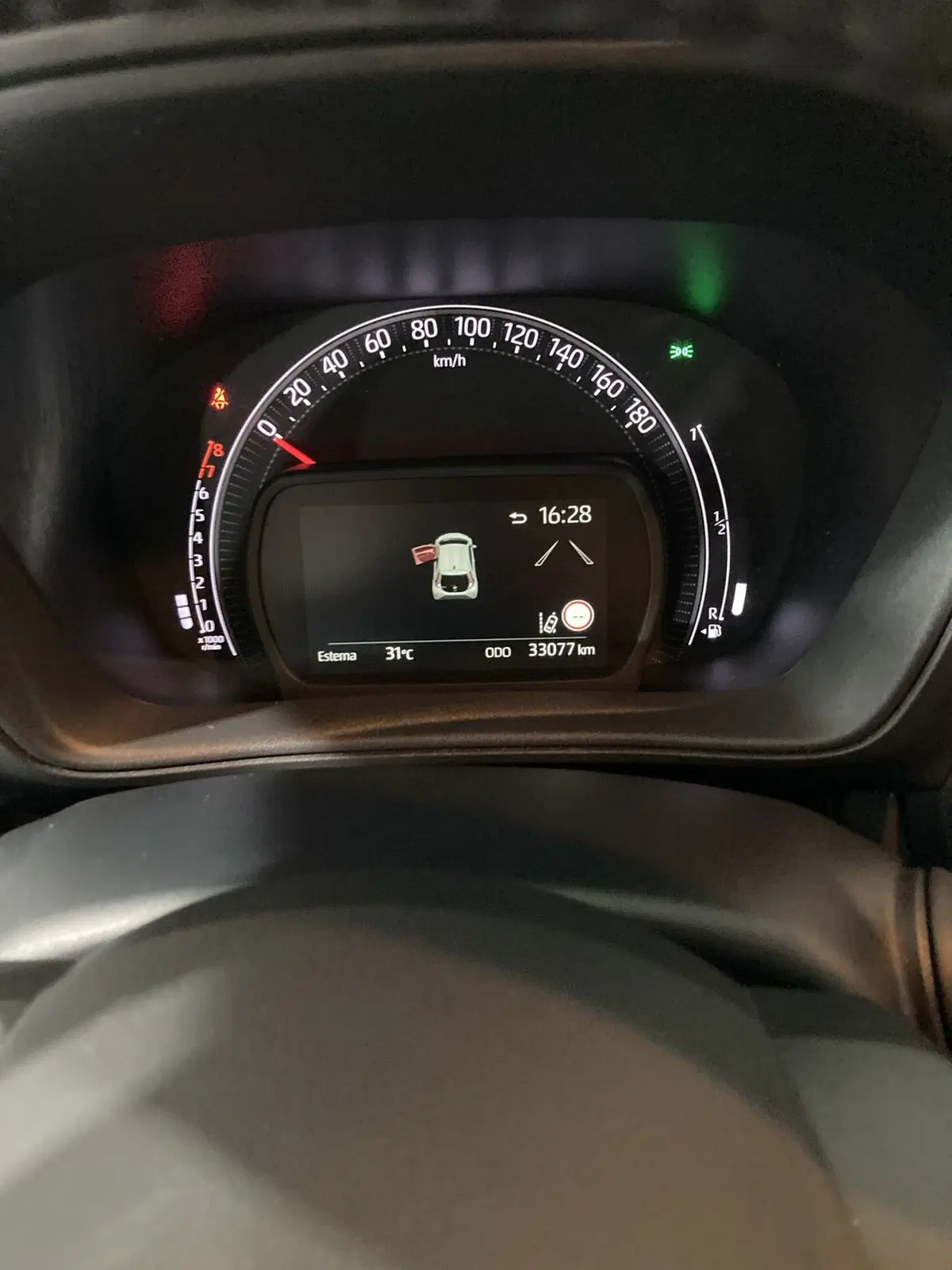 Toyota Aygo X usata a Barletta-Andria-Trani (15)
