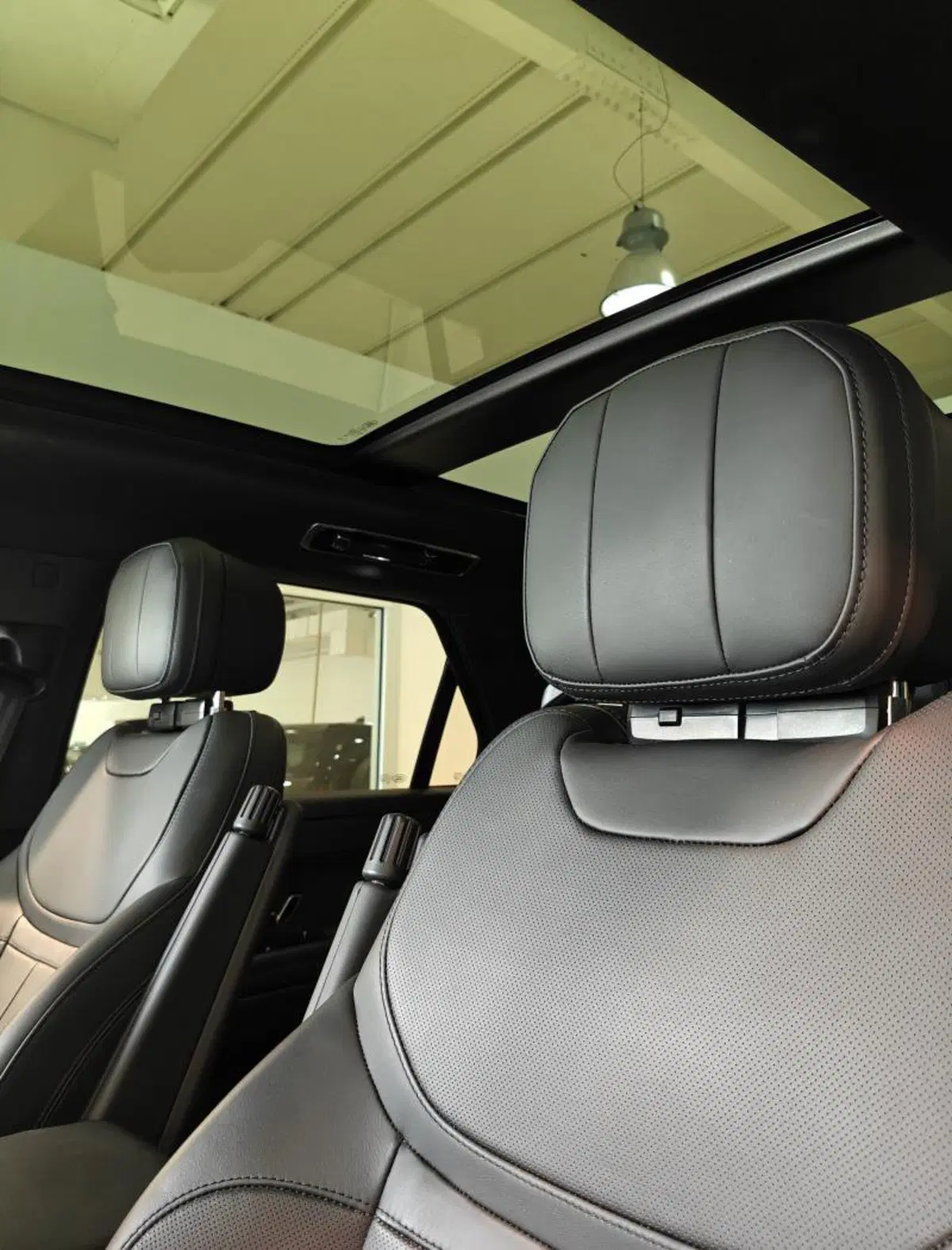 Land Rover Range Rover Sport usata a Venezia (11)