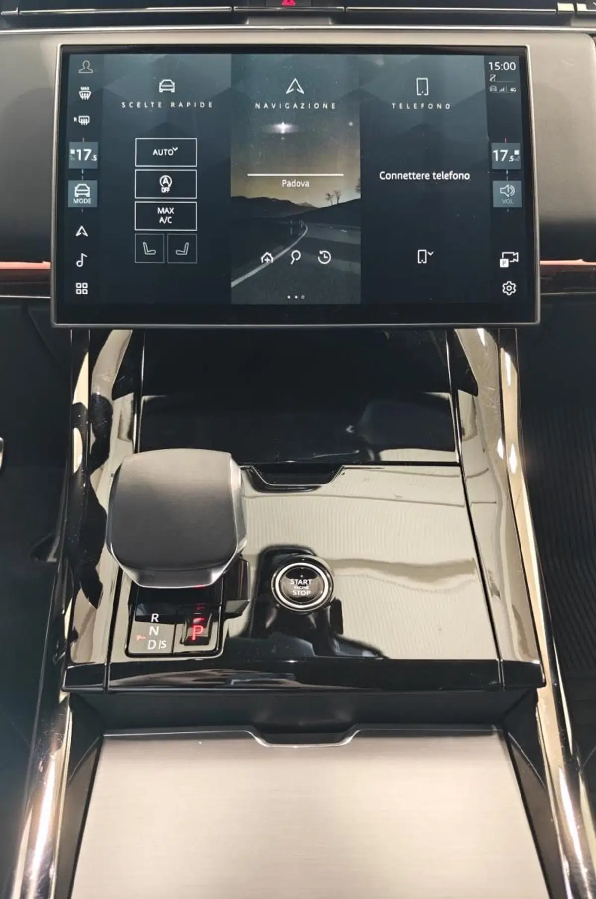Land Rover Range Rover Sport usata a Venezia (17)