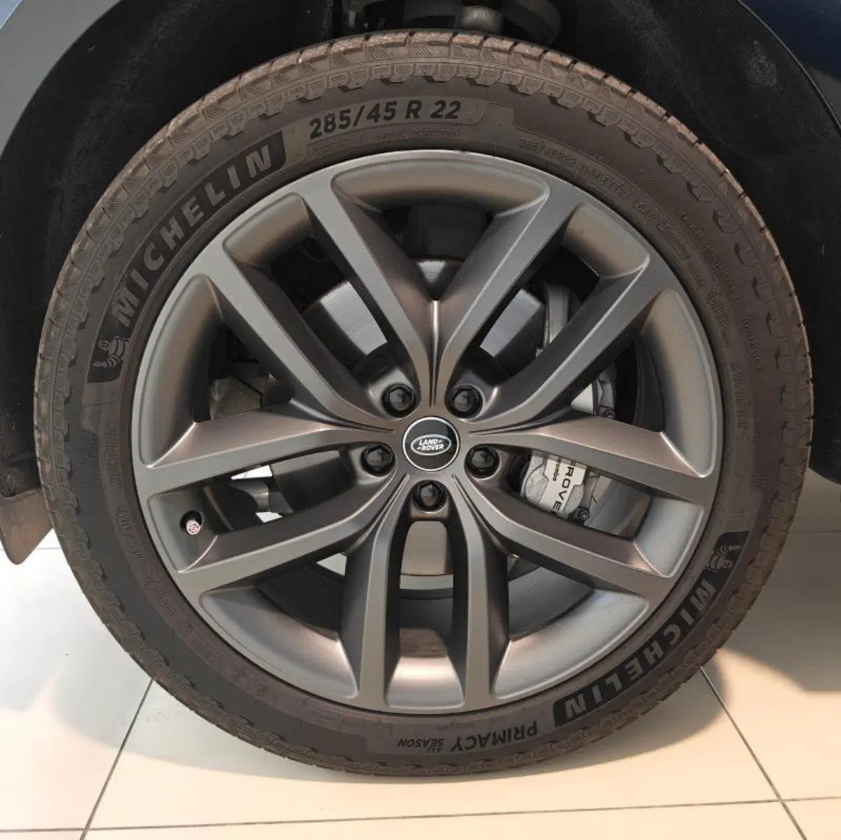 Land Rover Range Rover Sport usata a Venezia (9)