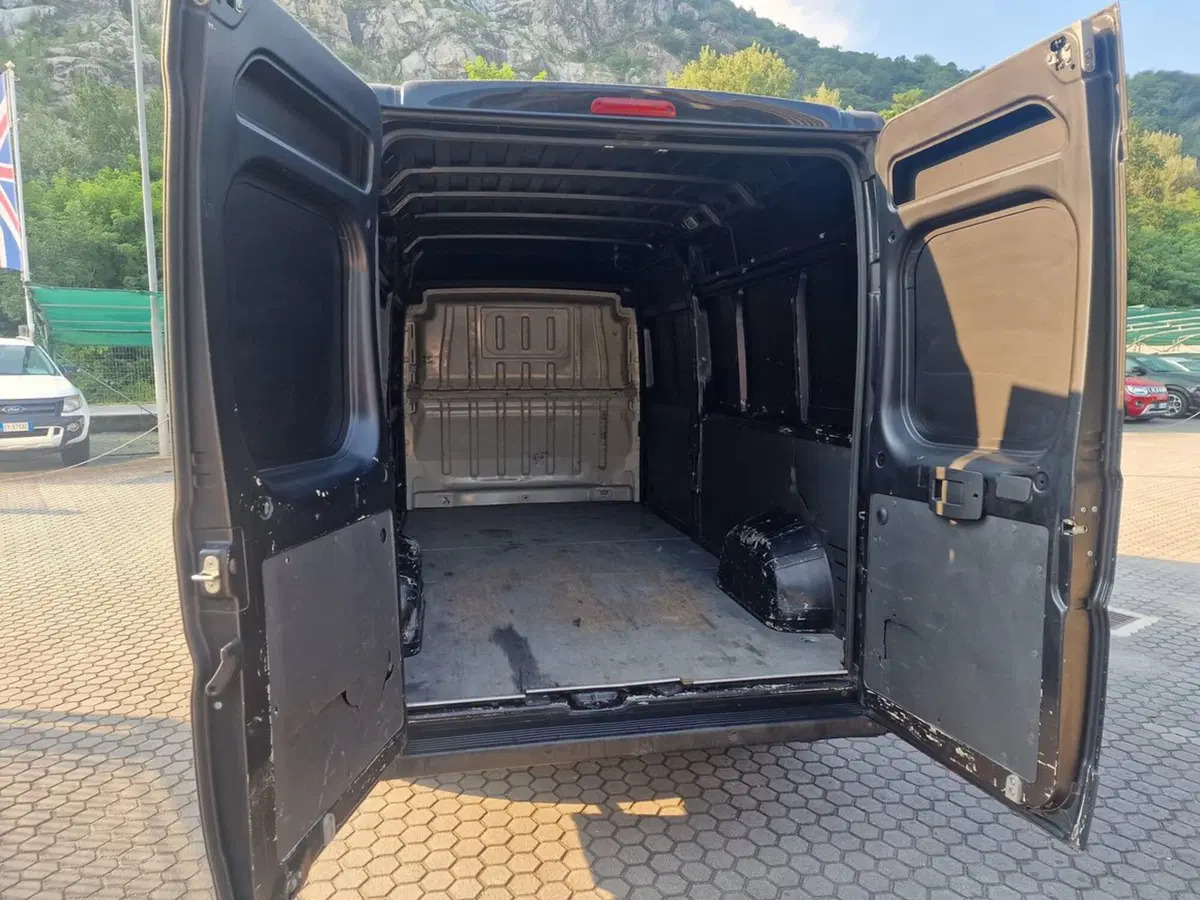 Peugeot Boxer Furgone usata a Novara (10)