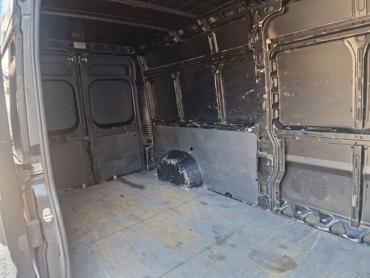 Peugeot Boxer Furgone usata a Novara (17)