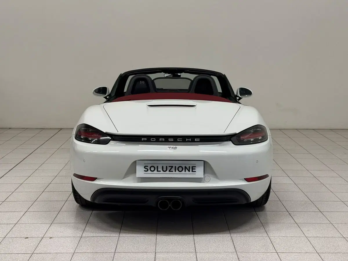 Porsche 718 Boxster  usata a Novara (12)