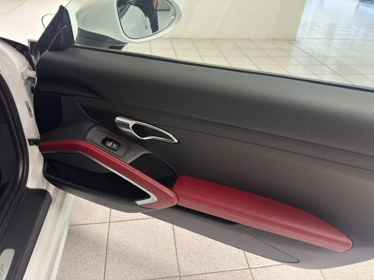 Porsche 718 Boxster  usata a Novara (13)