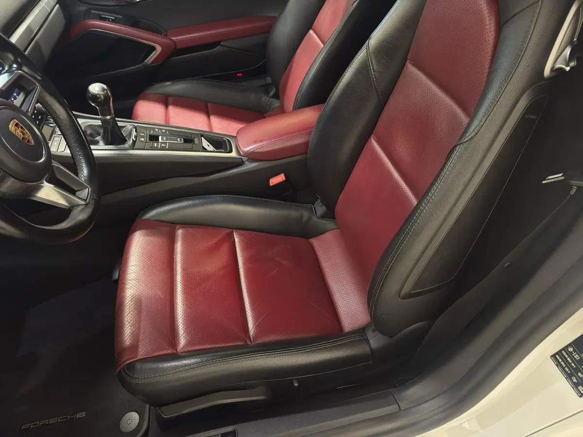 Porsche 718 Boxster  usata a Novara (15)