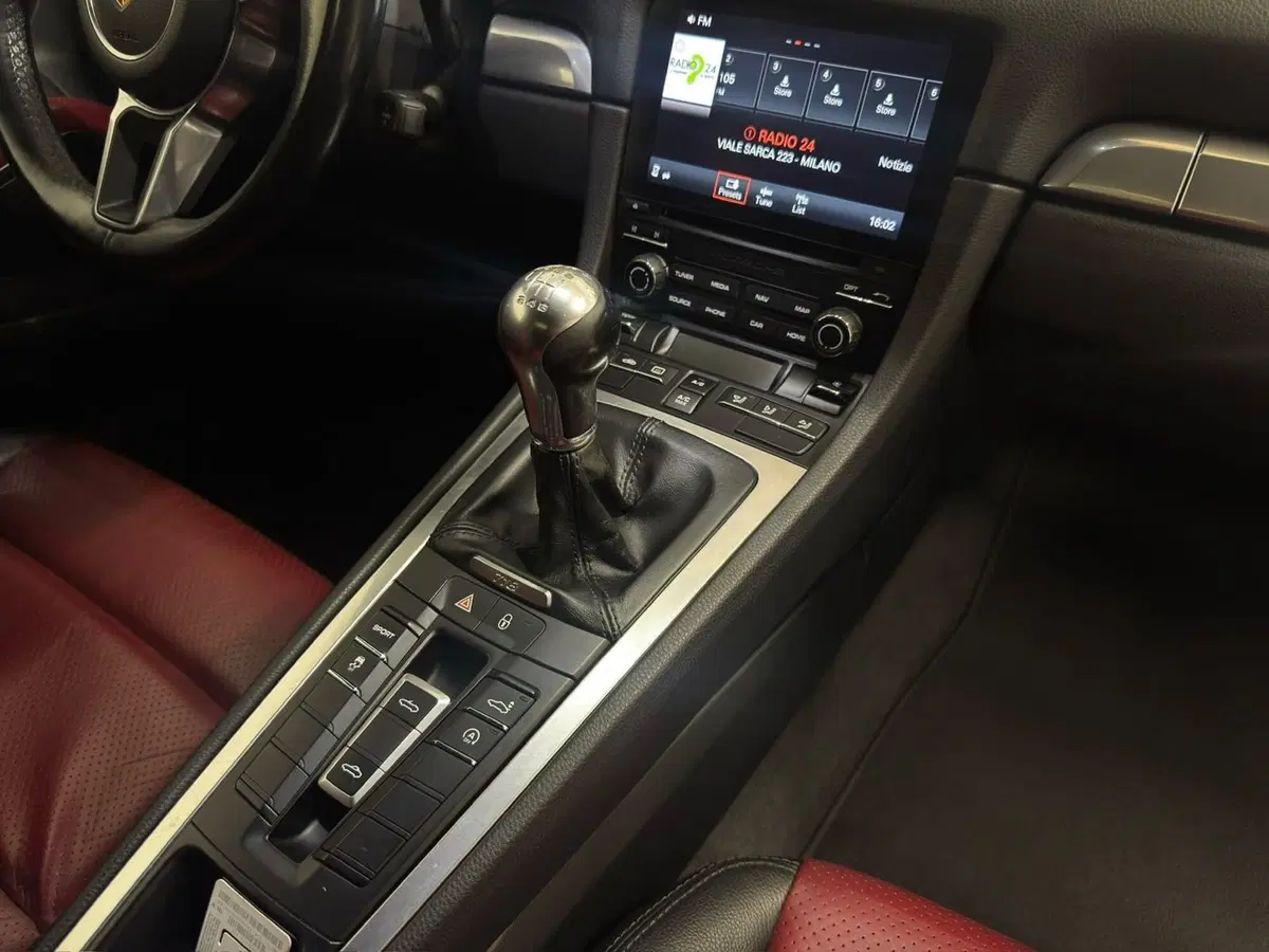 Porsche 718 Boxster  usata a Novara (18)
