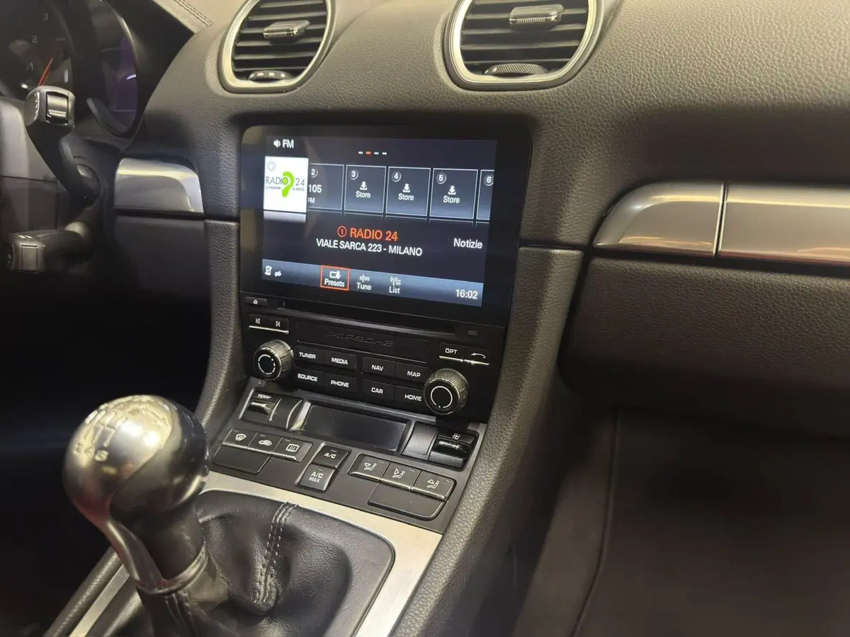 Porsche 718 Boxster  usata a Novara (19)