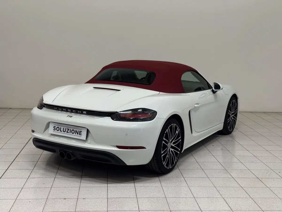 Porsche 718 Boxster  usata a Novara (2)