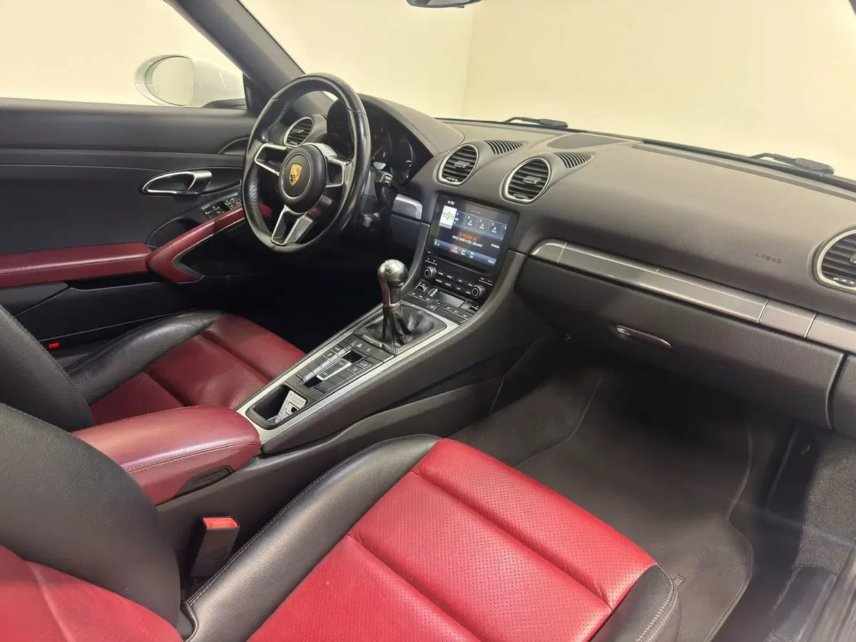 Porsche 718 Boxster  usata a Novara (20)