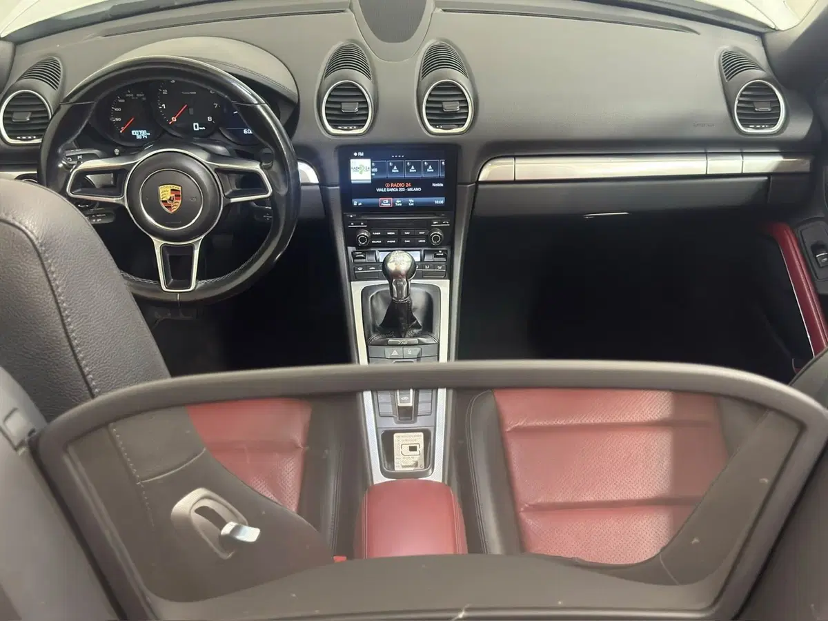 Porsche 718 Boxster  usata a Novara (4)