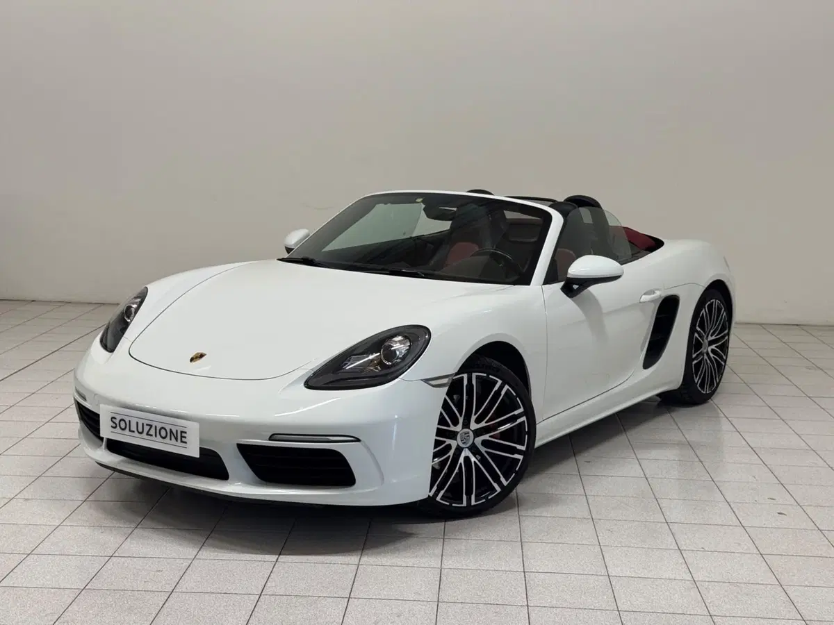 Porsche 718 Boxster  usata a Novara (9)