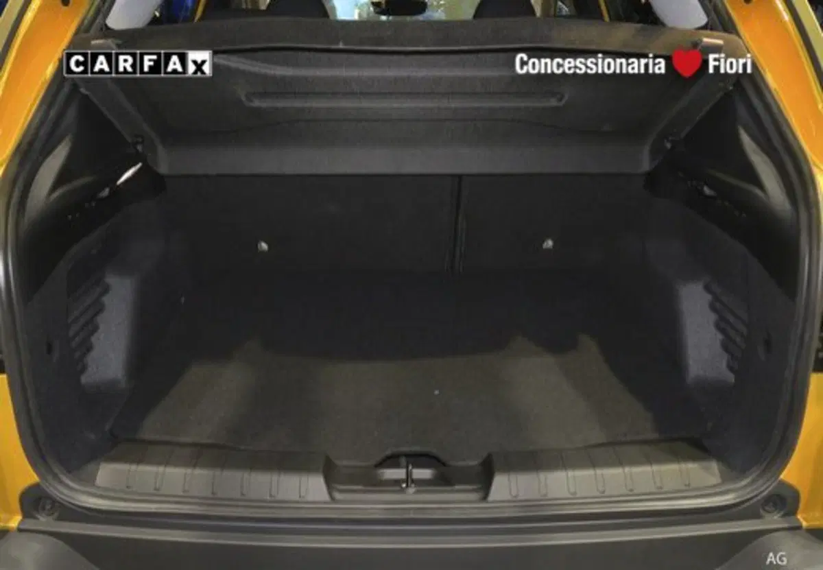 Jeep Avenger nuova a Roma (13)