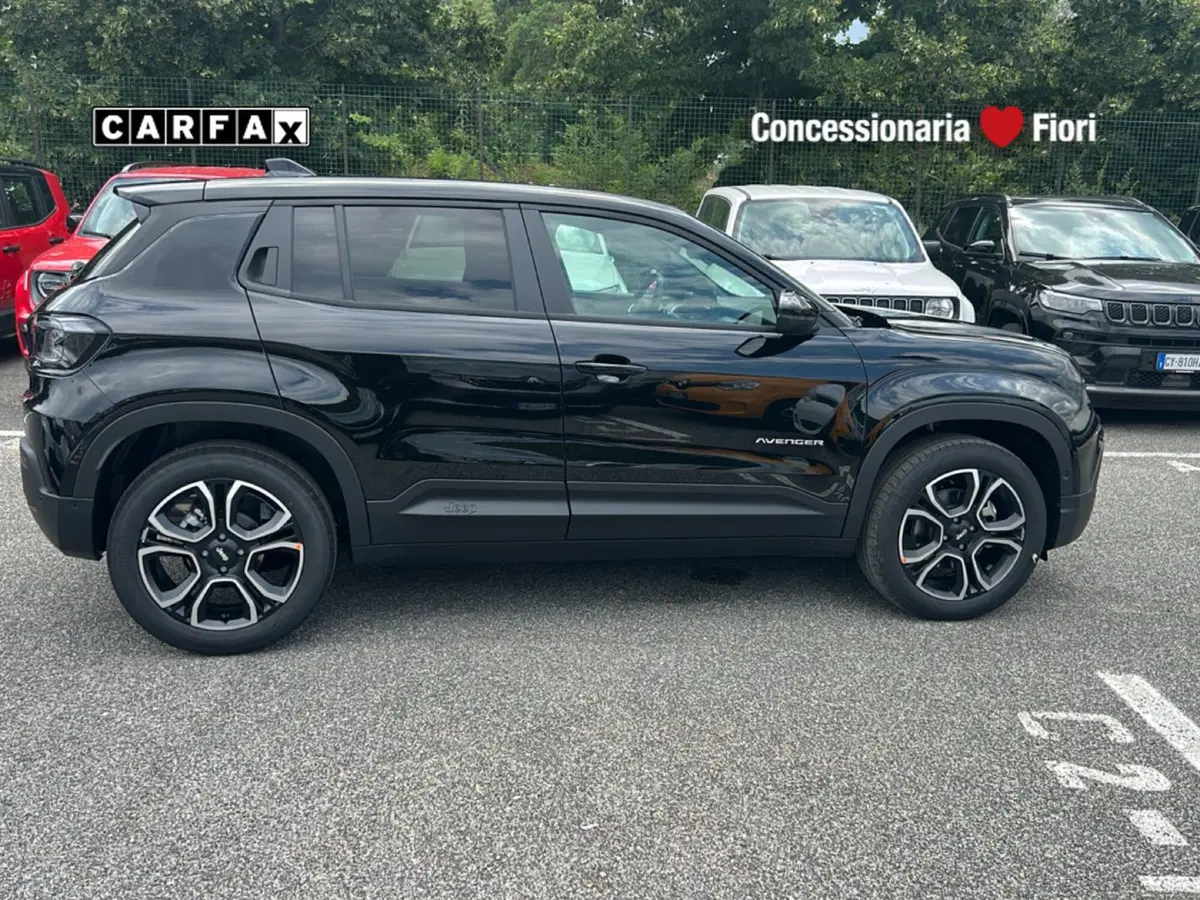 Jeep Avenger nuova a Roma (7)