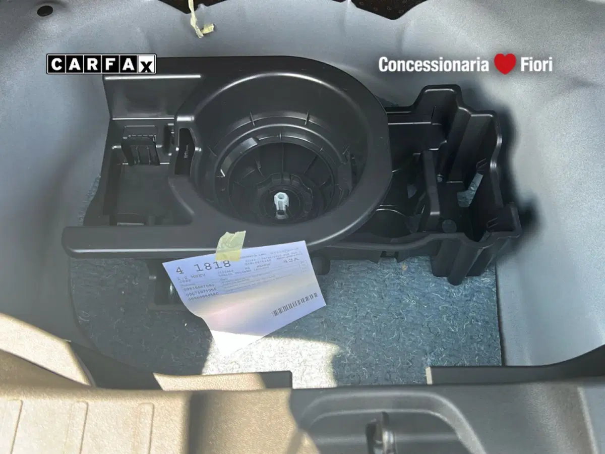 Jeep Avenger nuova a Roma (11)