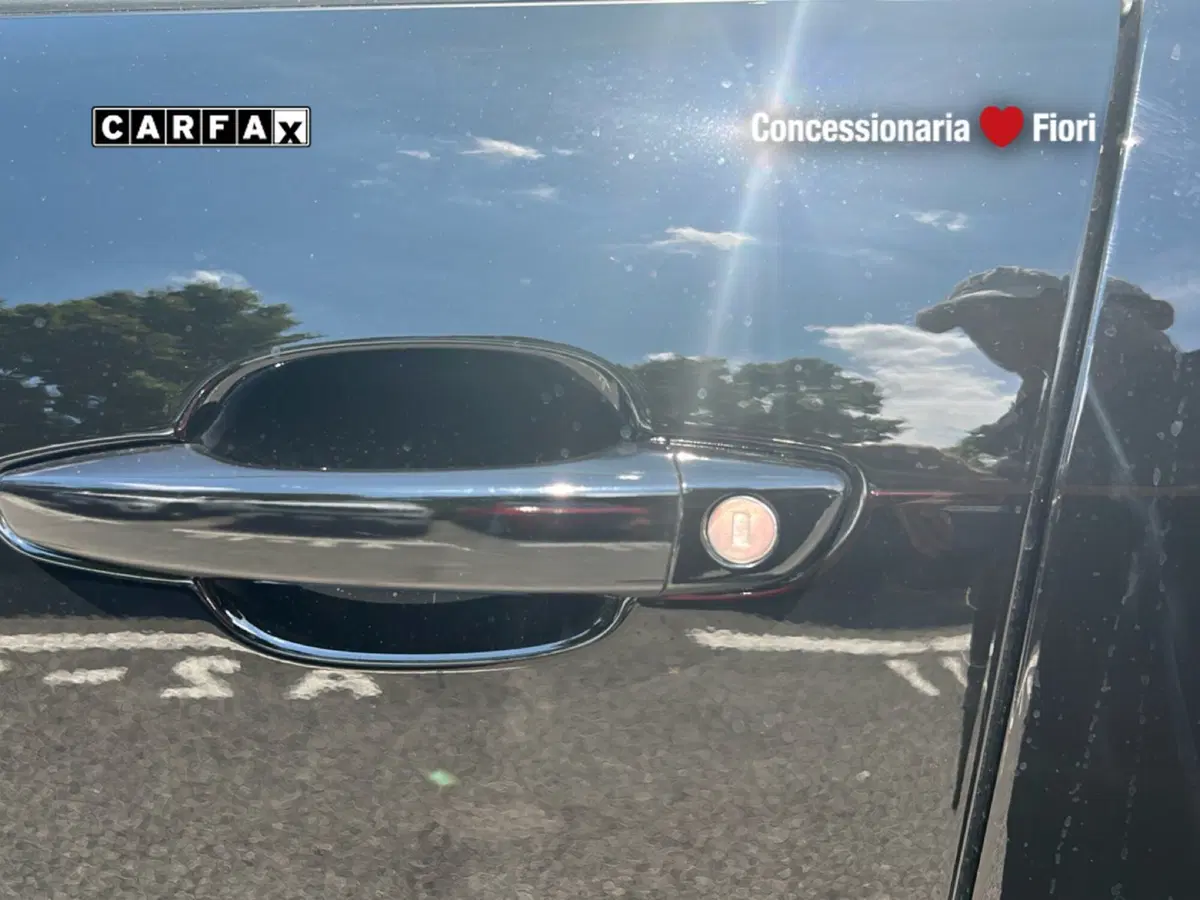Jeep Avenger nuova a Roma (12)