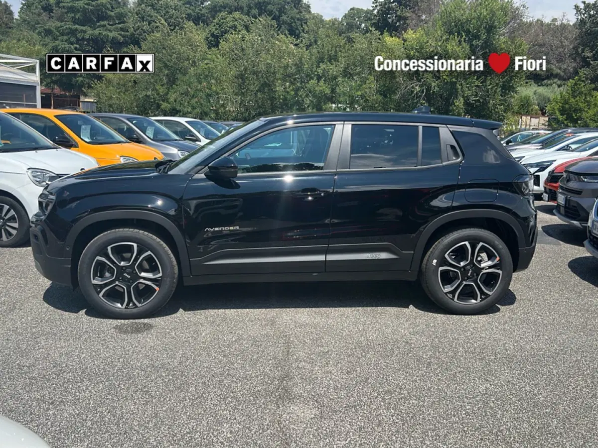 Jeep Avenger nuova a Roma (8)