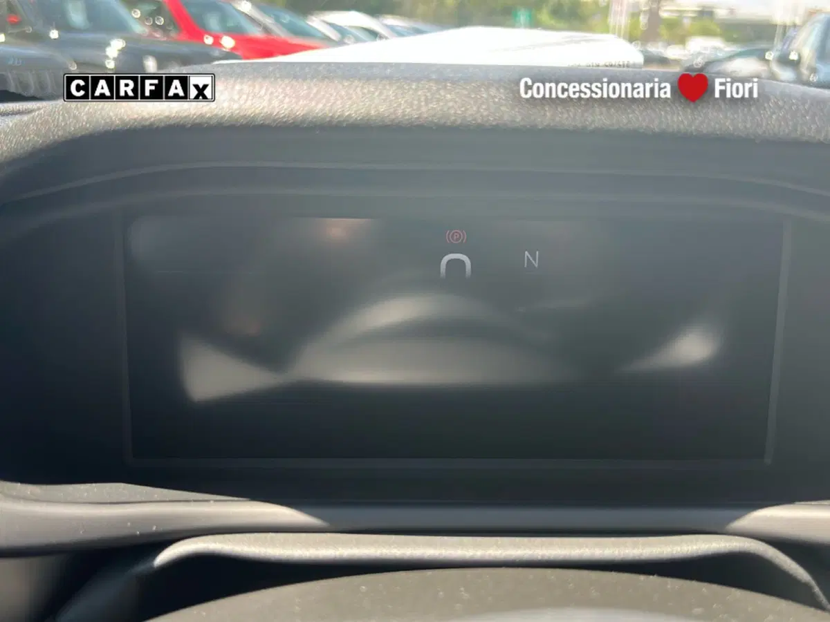 Jeep Avenger nuova a Roma (15)