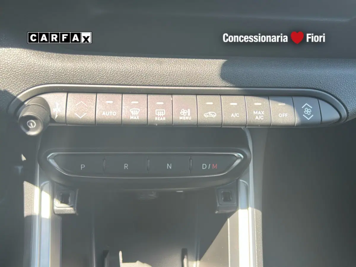 Jeep Avenger nuova a Roma (18)