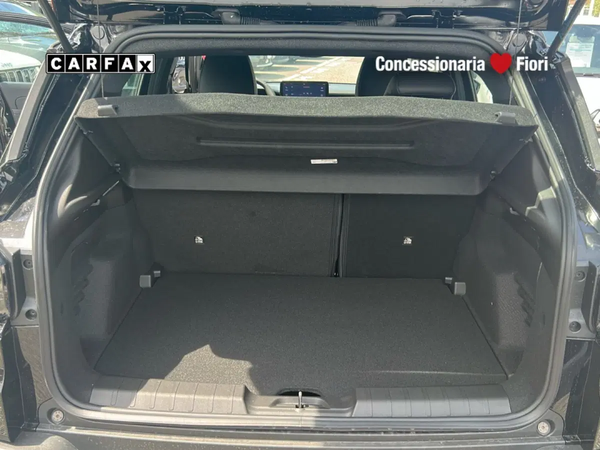 Jeep Avenger nuova a Roma (10)