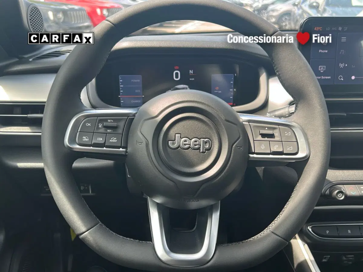 Jeep Avenger nuova a Roma (16)