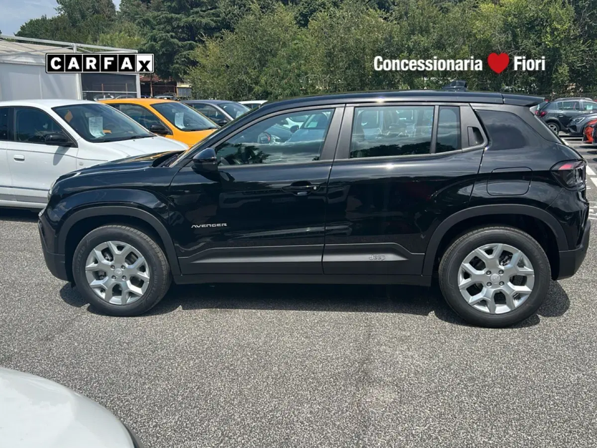 Jeep Avenger nuova a Roma (8)