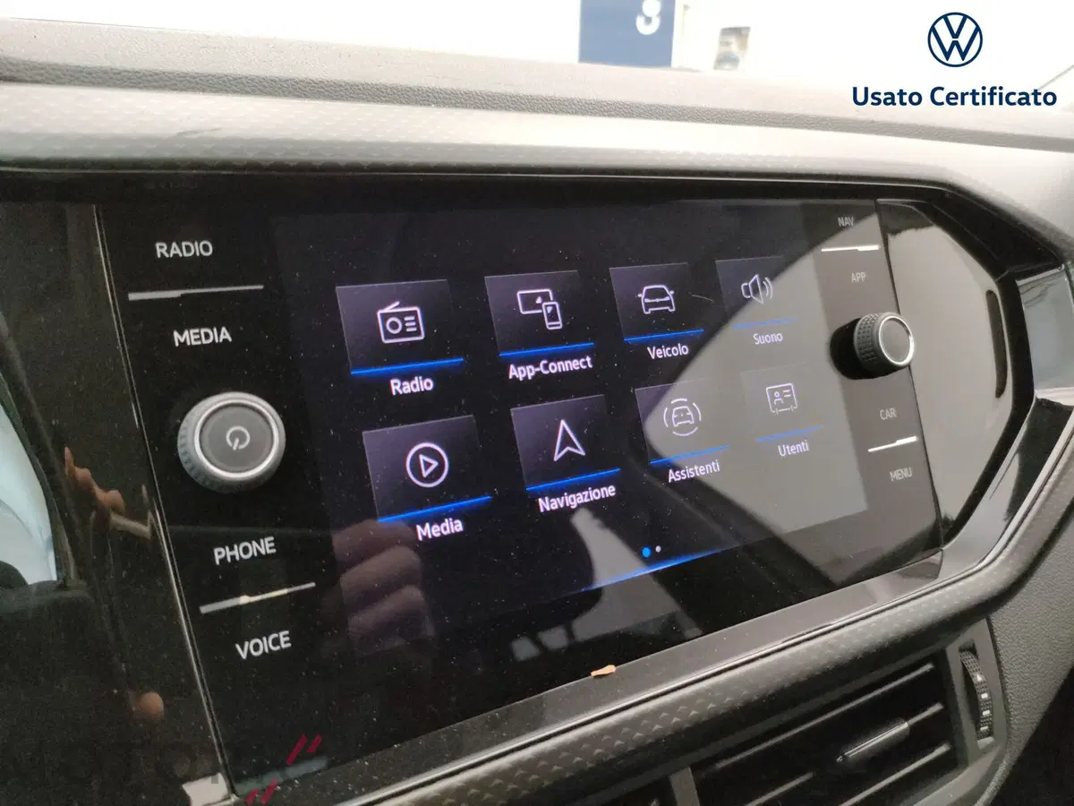 Volkswagen T-Cross usata a Varese (14)