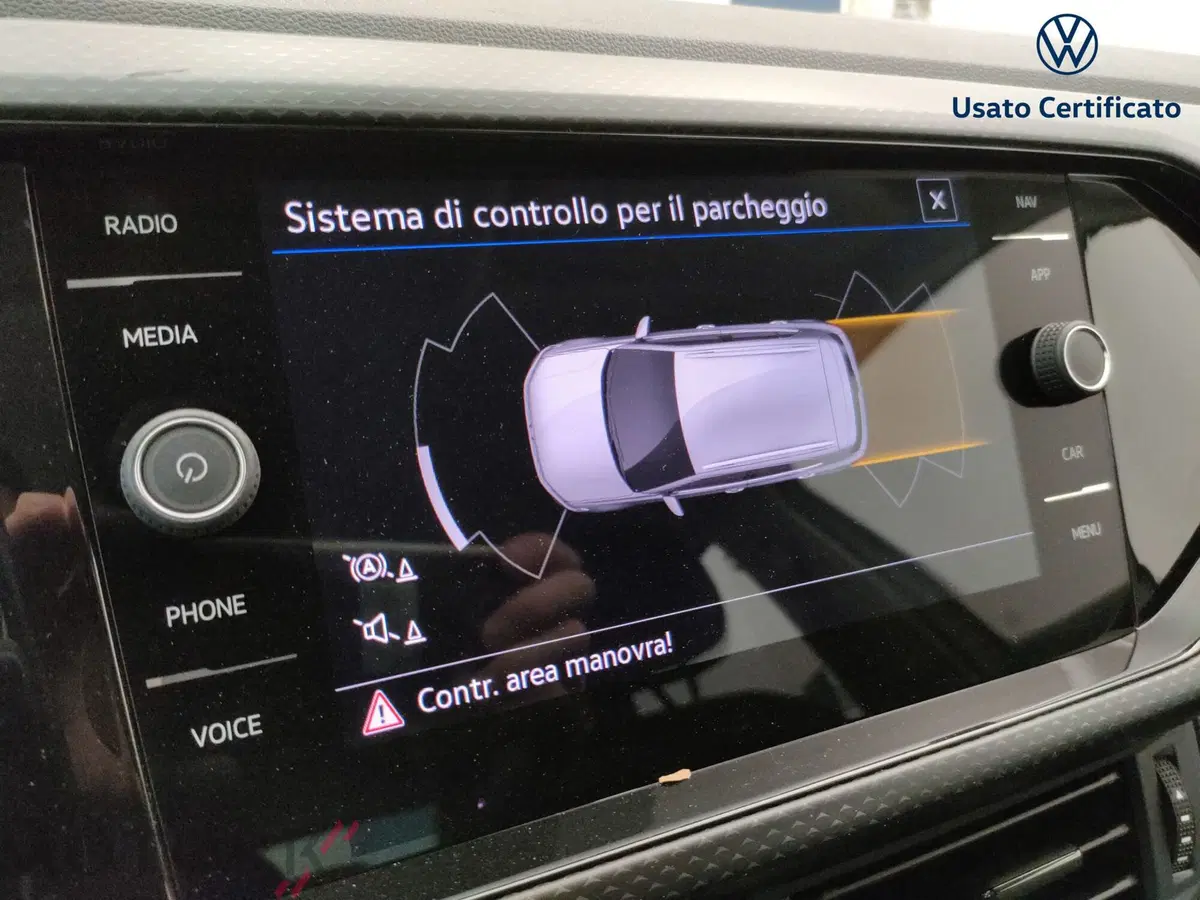 Volkswagen T-Cross usata a Varese (16)